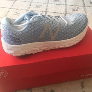 New Balance Free Foam Beacon